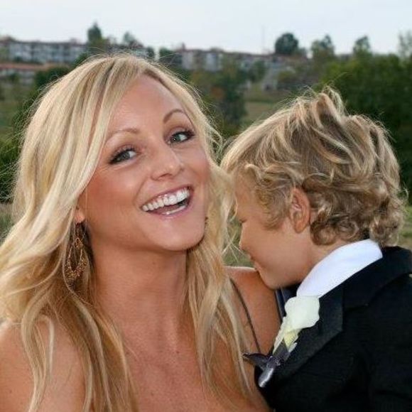 Meet your Posher, Ahna - Picture 1 of 1